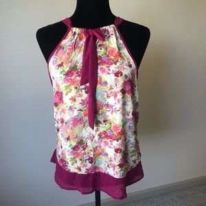La Reyna Sleeveless Floral Tie Front Top Large